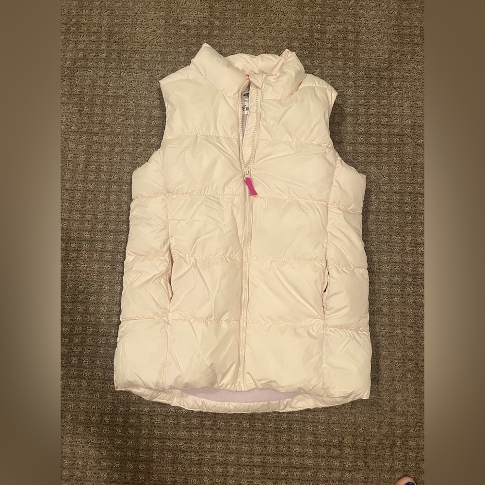 VGUC cream colored Old Navy puffer vest girls’ size XL (14)
